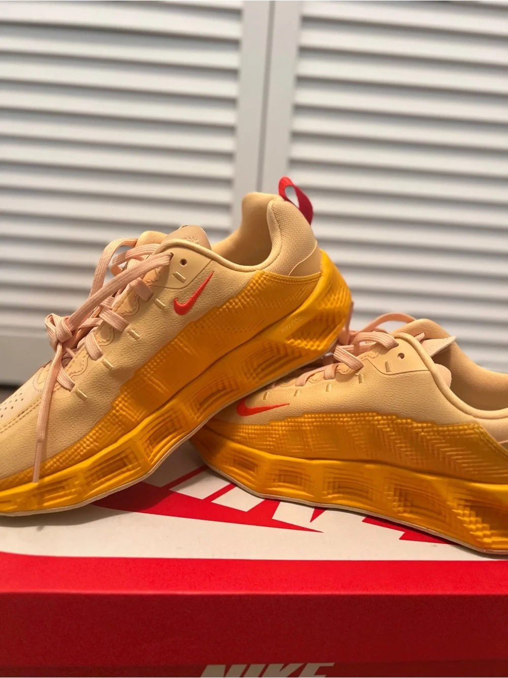 Nike kids unisex Yellow and Beige Chunky Sneakers with Red Accents